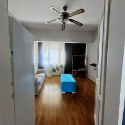 Üsküdar Barbaros Mahallesi̇'nde Müstaki̇l İş Yeri̇