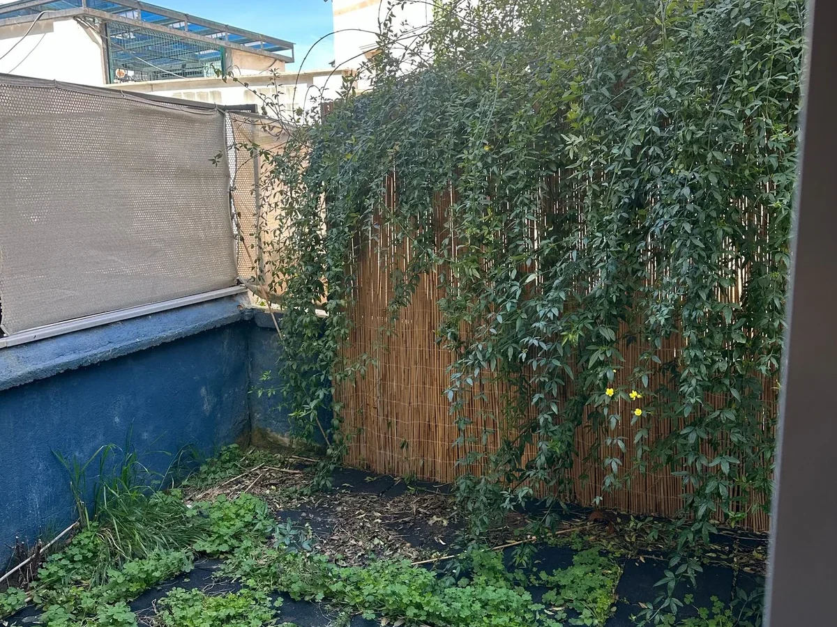 Üsküdar Barbaros Mahallesi̇'nde Müstaki̇l İş Yeri̇
