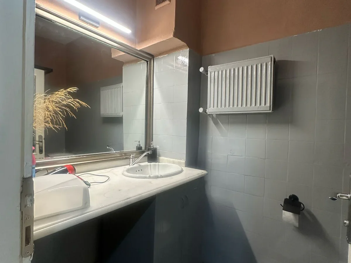 Üsküdar Barbaros Mahallesi̇'nde Müstaki̇l İş Yeri̇